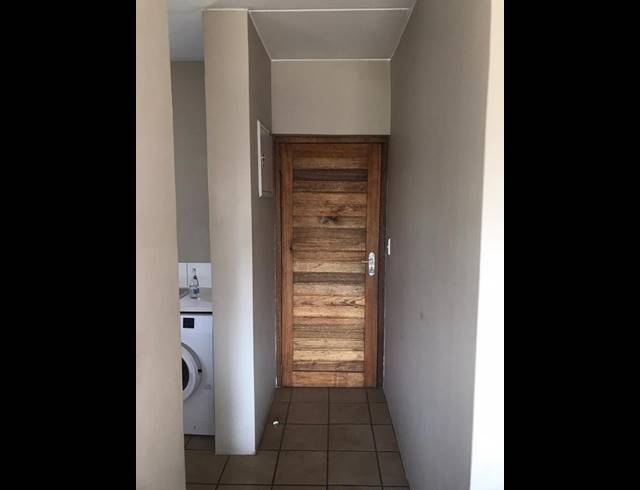 2 BEDROOM PROPERTY TO RENT IN PARKTOWN